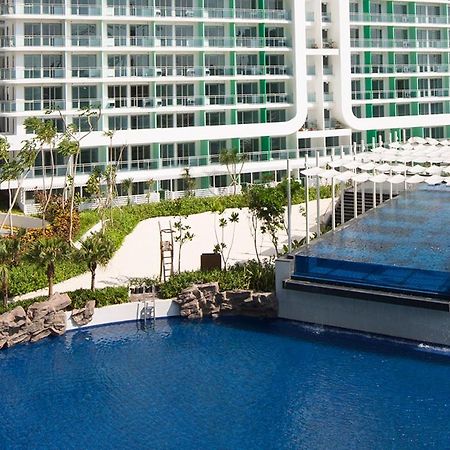 Azure C5 Man-Made Beach Balcony Multiple Units Manila Kültér fotó