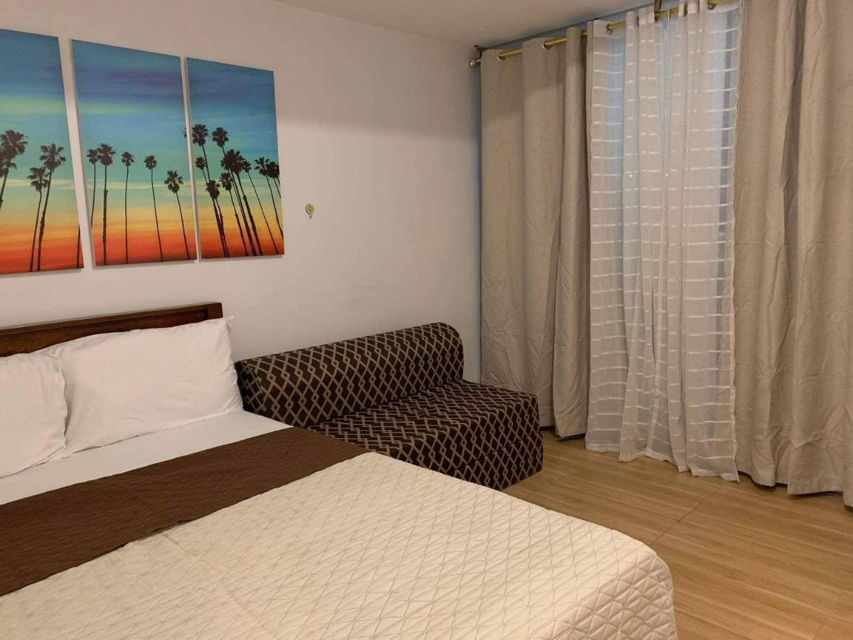 Azure C5 Man-Made Beach Balcony Multiple Units Manila Kültér fotó