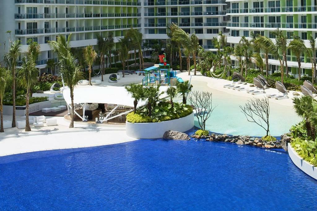 Azure C5 Man-Made Beach Balcony Multiple Units Manila Kültér fotó