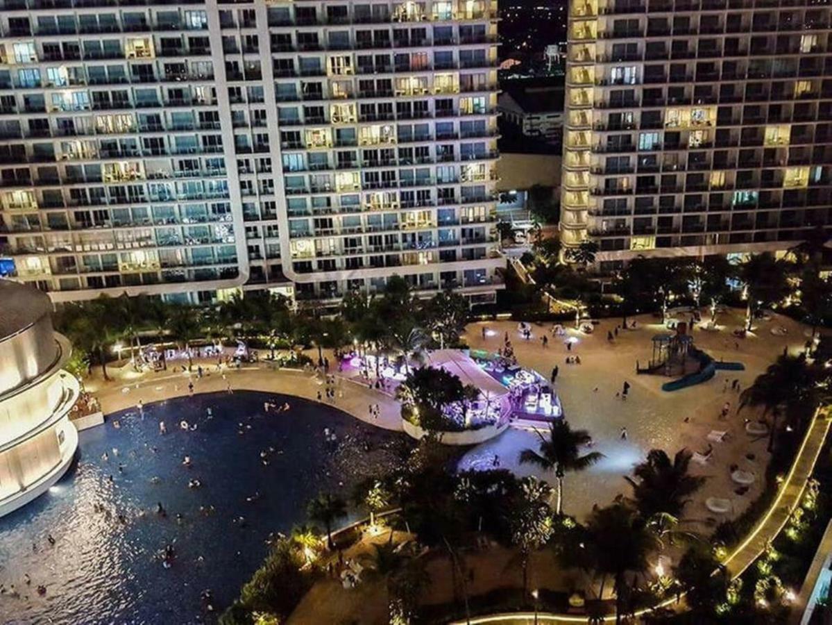 Azure C5 Man-Made Beach Balcony Multiple Units Manila Kültér fotó
