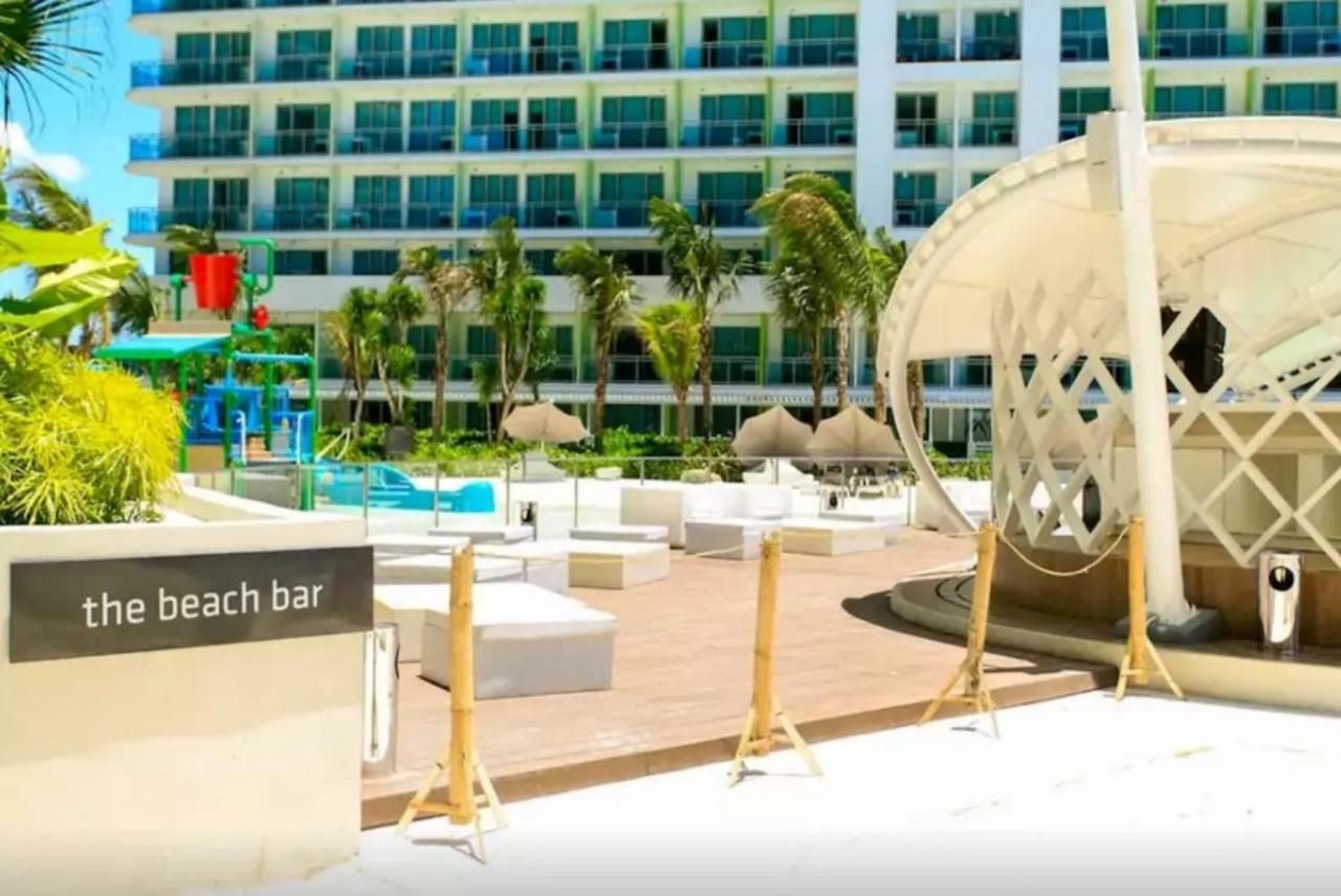 Azure C5 Man-Made Beach Balcony Multiple Units Manila Kültér fotó