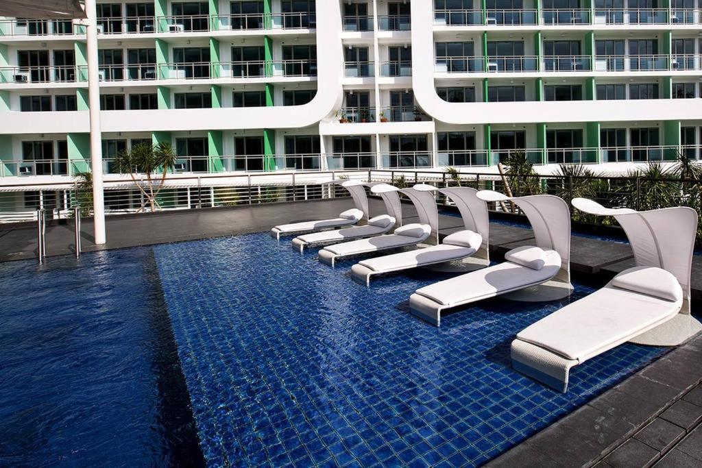 Azure C5 Man-Made Beach Balcony Multiple Units Manila Kültér fotó